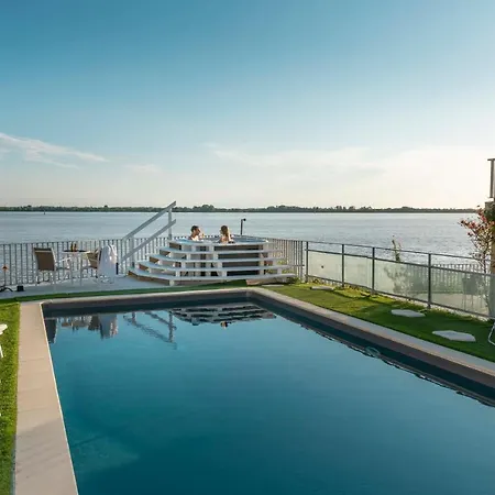 Domaine La Corniche Bed & Breakfast 4*