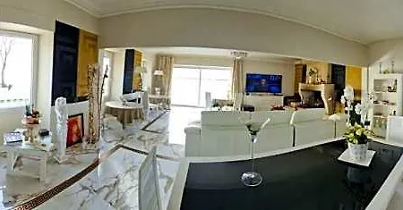 Domaine La Corniche Bed & Breakfast