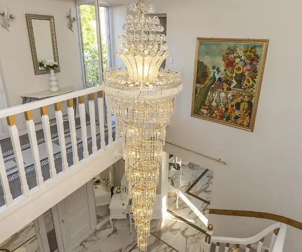 Domaine La Corniche Bed & Breakfast