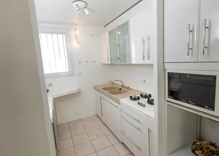 Domaine La Corniche Bed & Breakfast